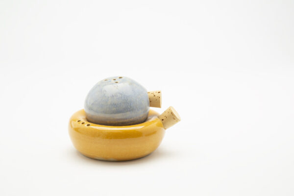 Ceramic miniature mortar and pestle